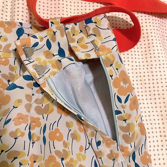 MARC JACOBS Silk Floral Print Pleated Skirt, Blue Yellow Orange, US 2 - Picture 11 of 16